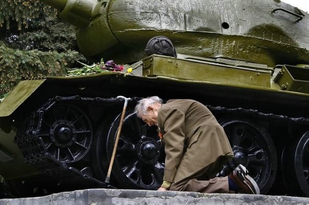 Ветеран танковой дивизии нашел свой собственный танк, на котором он прошел всю войну.